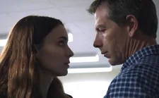 Rooney Mara is Una and Ben Mendelsohn is Ray